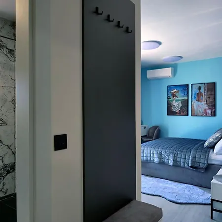 Villa Golden Grain - Four Bedroom Cibaca