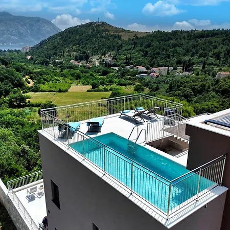 Golden Grain - Four Bedroom * Cibaca