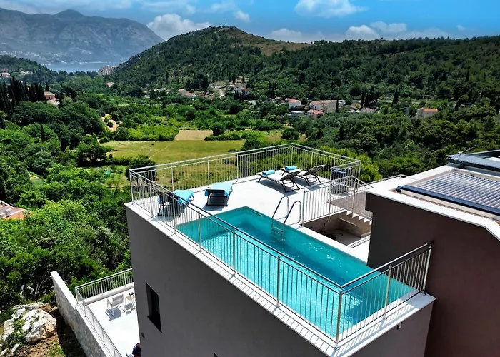 Golden Grain - Four Bedroom * Cibaca